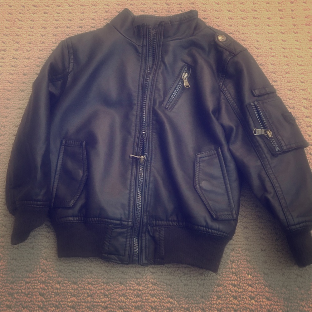 Dark brown vegan leather jacket 😎